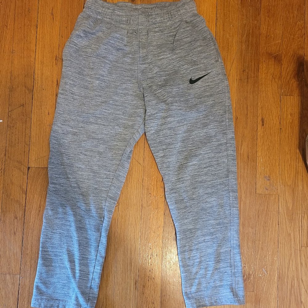 Nike Boys Therma-Fit Joggers Size L